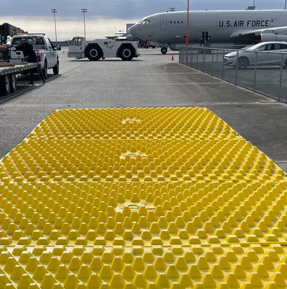 FODS mat, at airbase